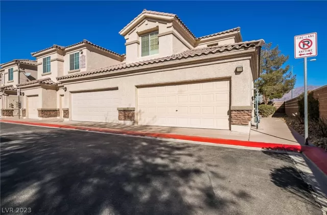 MLS: 2472715 Condo For Sale