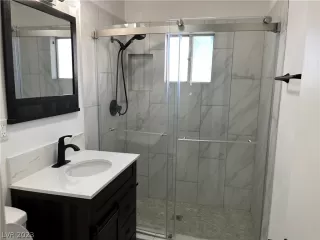 Photo #6: 2472716 Listing 
