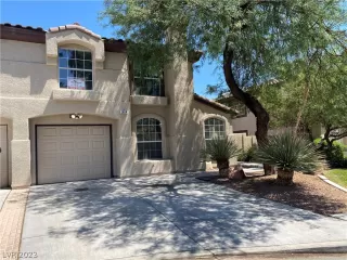 Photo #2: 2472739 Listing 