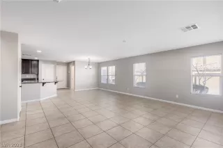 Photo #4: 2472745 Listing 