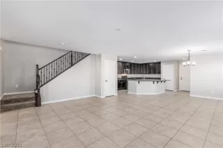 Photo #5: 2472745 Listing 