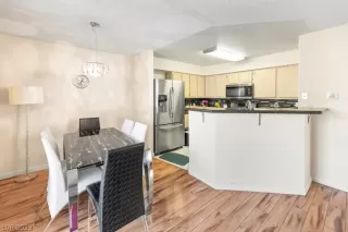 Photo #3: 2472759 Listing 