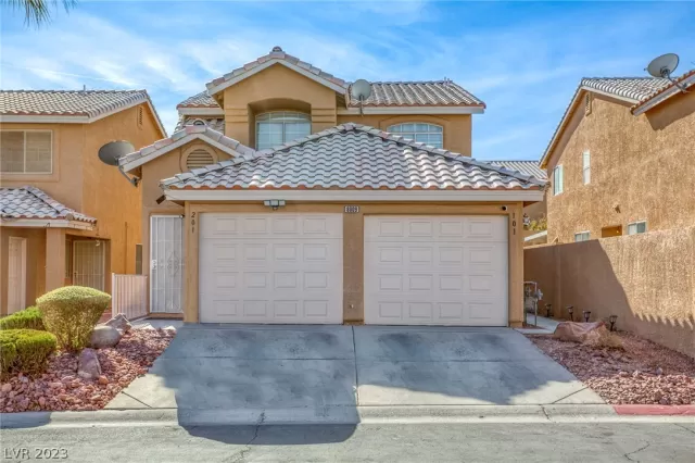 MLS: 2472768 Condo For Sale