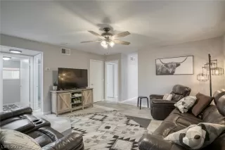 Photo #2: 2472768 Listing 