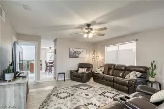 Photo #3: 2472768 Listing 