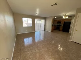 Photo #3: 2472769 Listing 