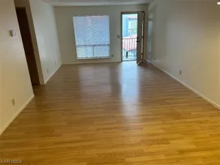 Photo #1: 2472772 Listing