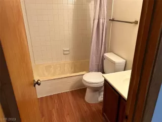 Photo #4: 2472772 Listing