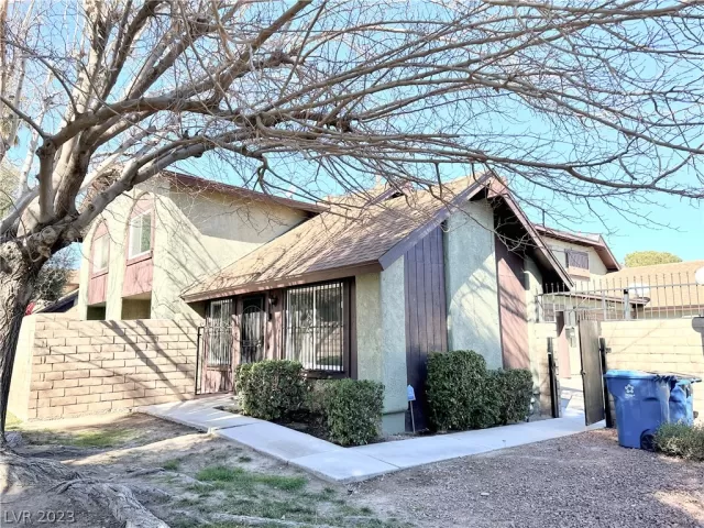 MLS: 2472779 Condo For Sale