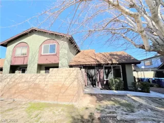 Photo #1: 2472779 Listing 