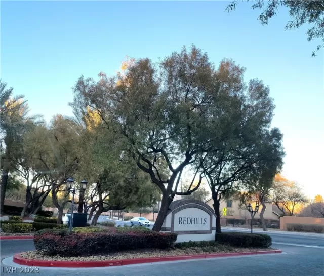 MLS: 2472792 Condo For Sale