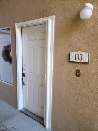 Photo #3: 2472792 Listing 