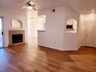 Photo #6: 2472792 Listing 