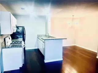 Photo #4: 2472802 Listing 