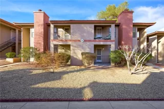 Photo #5: 2472827 Listing 