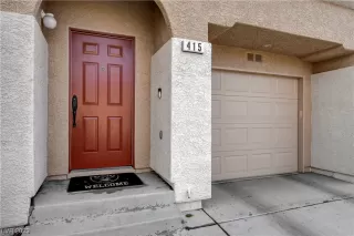 Photo #3: 2472871 Listing