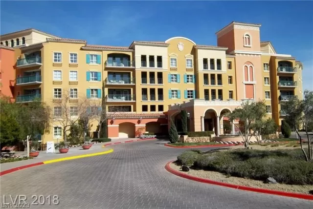 MLS: 2472933 Condo For Sale