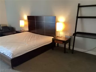 Photo #6: 2472958 Listing 