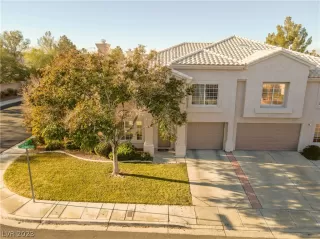 Photo #2: 2472996 Listing 