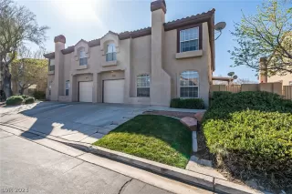 Photo #1: 2473021 Listing 