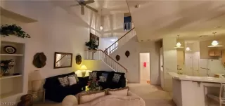 Photo #4: 2473030 Listing