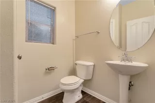 Photo #5: 2473056 Listing 