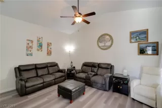 Photo #3: 2473086 Listing 