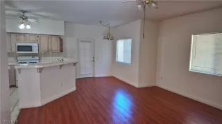 Photo #3: 2473092 Listing 