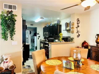 Photo #5: 2473150 Listing 