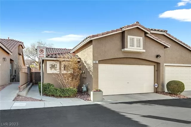 MLS: 2473154 Condo For Sale