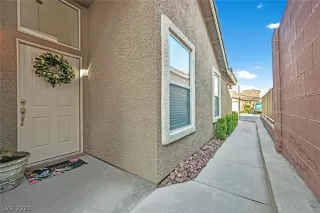 Photo #1: 2473154 Listing 