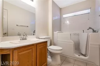 Photo #6: 2473186 Listing 