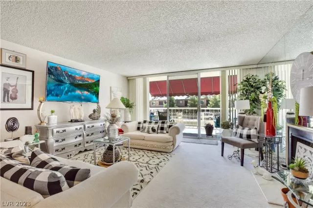 MLS: 2473188 Condo For Sale