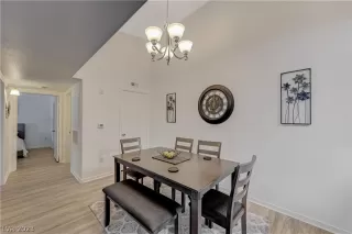 Photo #5: 2473192 Listing 