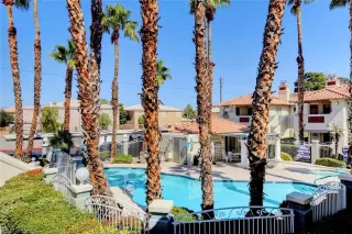 Photo #1: 2473194 Listing 