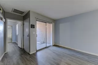 Photo #5: 2473196 Listing 