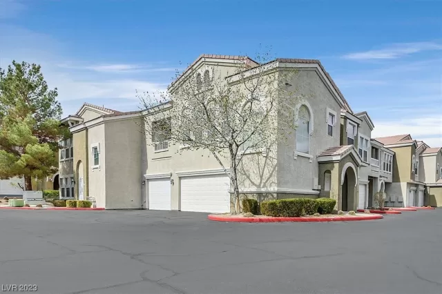 MLS: 2473199 Condo For Sale