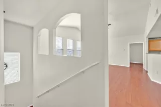 Photo #4: 2473199 Listing 