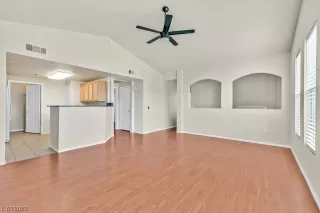 Photo #6: 2473199 Listing 