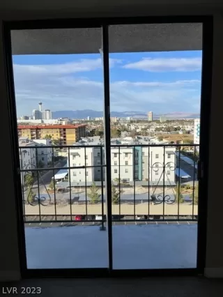 Photo #5: 2473200 Listing 