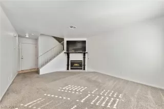 Photo #3: 2473203 Listing