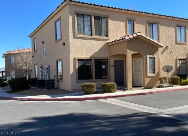 MLS: 2473259 Condo For Sale