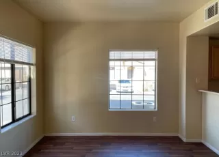 Photo #1: 2473259 Listing 