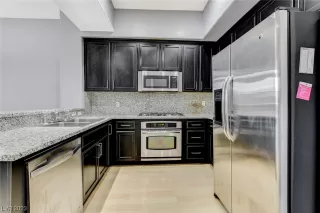 Photo #3: 2473264 Listing