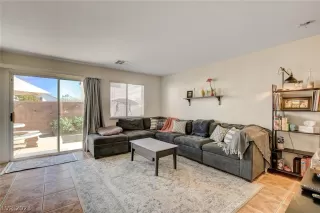 Photo #4: 2473267 Listing 