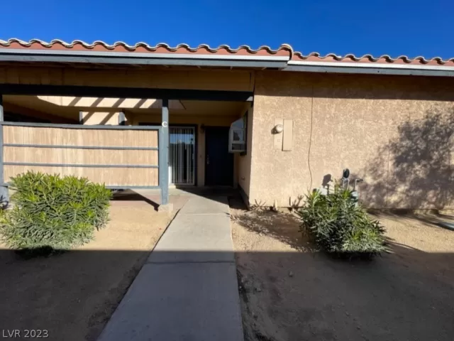 MLS: 2473274 Condo For Sale