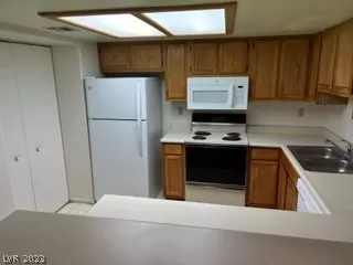 Photo #6: 2473300 Listing 