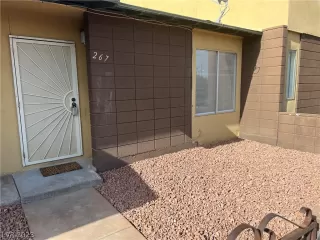 Photo #5: 2473310 Listing 