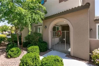 Photo #2: 2473314 Listing