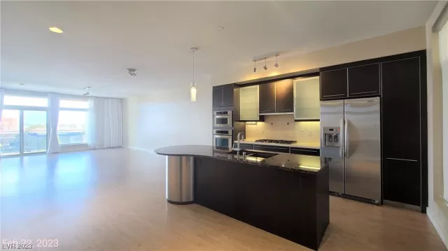 MLS: 2473320 Condo For Sale